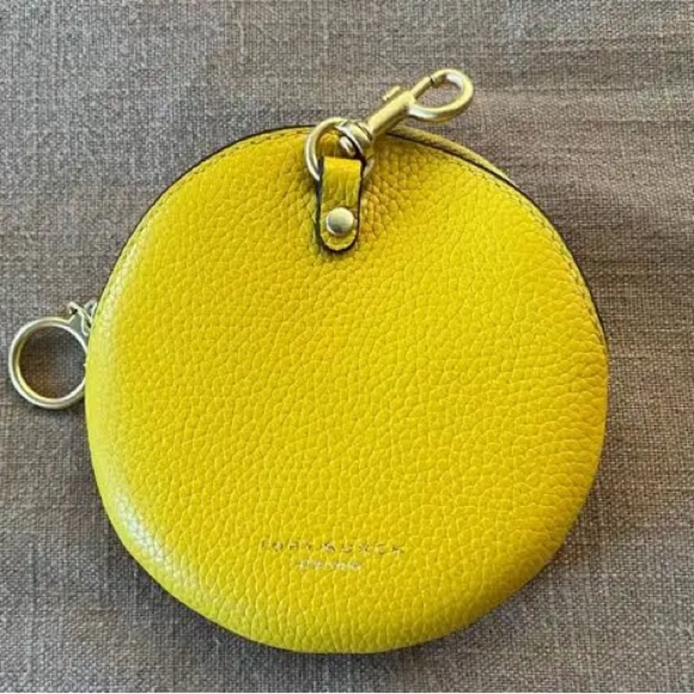BNWT Tory Burch  Perry Bombé Pouch Yellow Leather Key Fob/ Coin Purse. - Picture 4 of 4